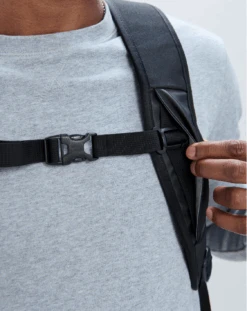 POC Daypack 25L 17 POC Daypack 25L -POC Shop 20083 Daypack 1002 UraniumBlack4