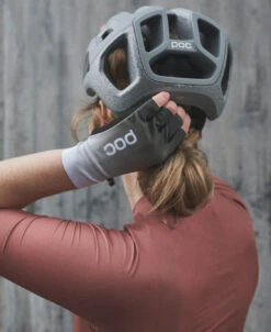 POC Deft Short Glove -POC Shop 30374 1456 DeftShortGlove GradientEpidoteGreen 2