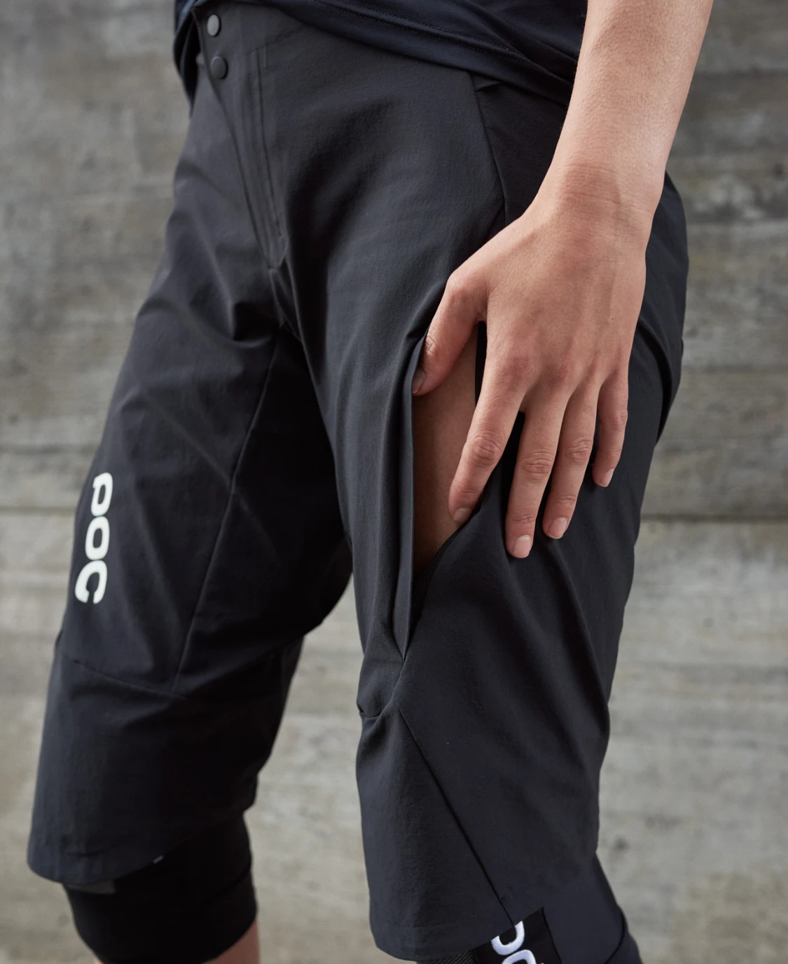 POC W's Infinite All-mountain Shorts 9 POC W's Infinite All-mountain Shorts - Image 9