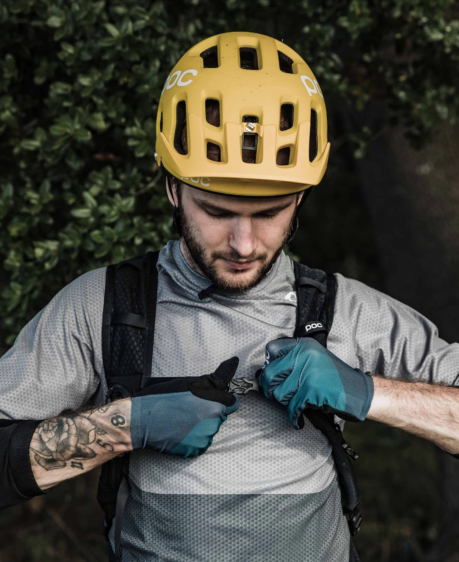 POC Essential Mesh Glove 2 POC Essential Mesh Glove - Image 2