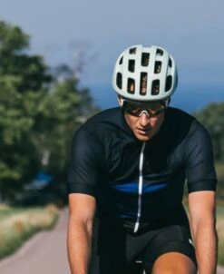 POC Essential Road Light Jersey -POC Shop PDP 58212 EssentialRoadLightJersey 8286 AzuriteMultiBlue 02 9b88fa12 06c7 45d8 8916 c80f505e2b16