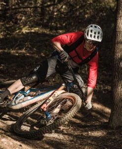 POC VPD System Lite Knee 7 POC VPD System Lite Knee -POC Shop VPD SYSTEM LITE KNEE Uranium Black 4 8d0d1372 853b 43dd b687 b0d1d19da731 1